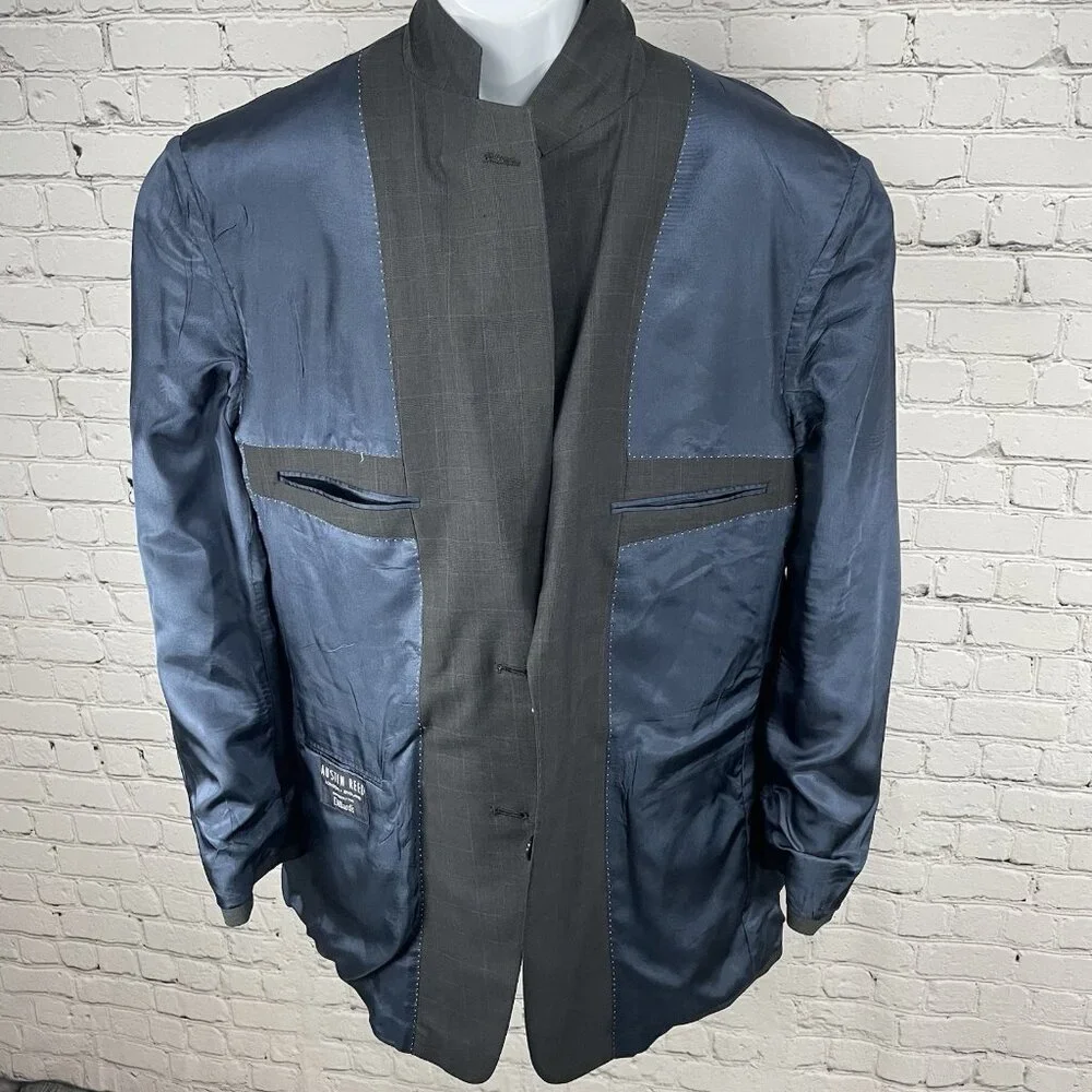 Austin Reed Grey Blue Check 2 Button Vented Blazer Sport Coat USA Made Size 44L